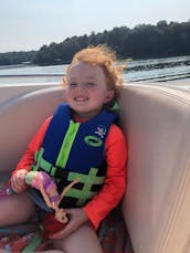 Sport Boat on Lake Hartwell with Tube, Skis and wakeboard included