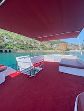 Lux White Motor Yacht for 12 People in Alanya, Turkey