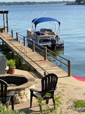 Blue Pontoon Boat Rental for Lake Athens TX or Cedar Creek Reservoir TX