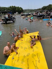 2018 Party Pontoon for 13 People in Austin, Texas ** ONLY LAKE AUSTIN **