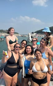 Party Pontoon Rental on Lake Travis, ATX