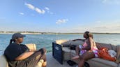 Self Captain 15 Passenger Luxury Pontoon Boat On Lake Travis