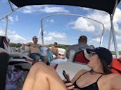 Spacious 25' Bentley Encore on Lake Travis!