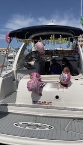 Yate Sea Ray Sundancer de 32 pies para alquilar en Cabo San Lucas, México