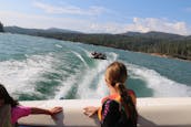 Bateau familial spacieux à proue ouverte de 22 pieds pour Bass Lake, en Californie (2 jours minimum)