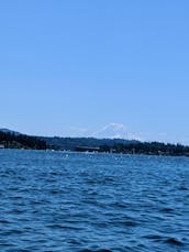 Charter this 34’ Sea Ray 320 Sundancer - in Bellevue Seattle Kirkland