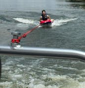 2023 Sun Tracker Pontoon w/ski tow bar on Lake Wylie