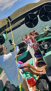 Diversión acuática ATX de 22 pies en Wakeboat 2023: hasta 10 personas ✨️🥳