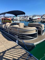 22' Party Barge XP3 Tri-toon Boat Seats 6 Max with USCG Captain!