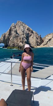 Découvrez une excursion privée unique en catamaran à Cabo San Lucas