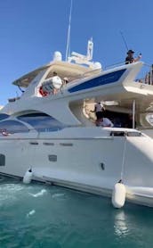 Megayate Azimut de 100 pies disponible para alquilar en Cabo San Lucas, México