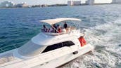 Naviguez sur Amazing Sea Ray (53 pieds) avec un flybridge, parfait pour 22 personnes (min 4 heures)