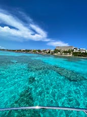 Sunseeker 64 Luxury Yacht in Cancún, 6 hours minimum rental