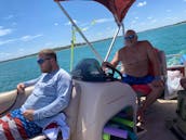 Suntracker Party Barge 22' Pontoon Boat Rental in Canyon Lake, Texas