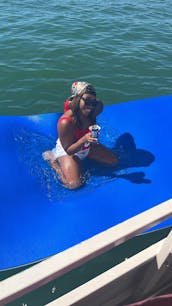 Family Fun on a 25ft Double Decker Tritoon with slide - Canyon Lake