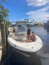 Robalo R200 Center Console 21' Delivered to Your Dock 150HP