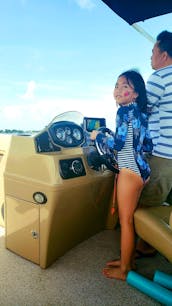 SunTracker Pontoon Boat Rental in Cape Coral and Surrounding Areas