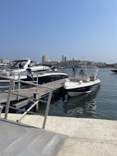 Bravo 30 ft Center Console for 12 people in Cartagena, Bolívar