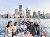 Experience the Best of Chicago on a 30ft Sea Ray Sundancer