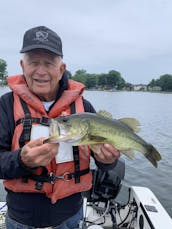 Charter 20' Lund Bass Boat for 3 in Chicago, Illinois