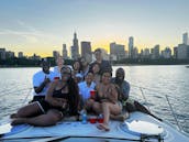 Cruise Chicago Playpen - SEPTEMBER DISCOUNTS - 40 Foot Yacht