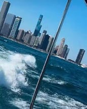 Chicago summer in style - 33' Monterey 302 for Charter on Lake Michigan!