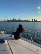 44' Sea Ray Express Luxury Motor Yacht Rental in Chicago