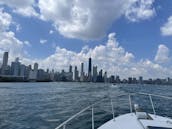 Sea Ray Express 390 Luxury Charter en Chicago, Illinois