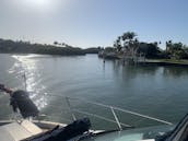 O melhor barco fretado em Clearwater, confortável e elegante, todas as comodidades, qualquer destino