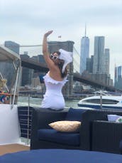 80' Luxury Chris-Craft Yacht in NYC/NJ