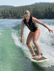 Aluguel de barcos Wakesurf/Board em Malibu M220 no lago Coeur d'Alene ou no rio Spokane