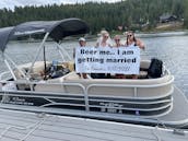 Sun Tracker Deluxe 20 Party Barge in Coeur d'Alene