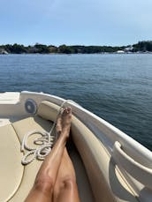 Lake Norman-Sea Ray Sundeck de 24 pieds avec capitaine à Cornelius, en Caroline du Nord