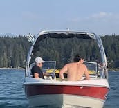 $95/h 2008 Maxum SR3  Boat Rental on Comox Lake, British Columbia