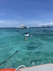 Naviguez, faites de la plongée avec tuba, nagez, surfez, explorez nos magnifiques îles Mamanuca.