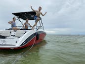 GORGEOUS CENTER CONSOLE BOAT!