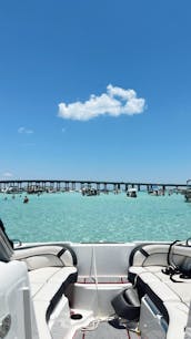 GORGEOUS CENTER CONSOLE BOAT!