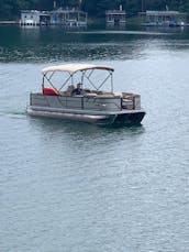 New Veranda Pontoon for rent on Lake Lanier