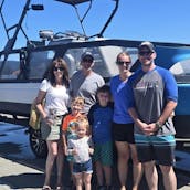 Folsom Lake’s #1 Boat Rentals: 18’ & 21’ Pontoons Ready to Book!