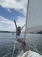 40 ft Jeanneau Sloop Charter in Fort Lauderdale