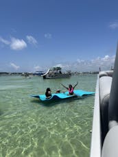 Diversão na Ilha do Caranguejo! Slide, Lily Pad, infláveis e muito mais