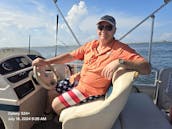 Luxurious 24' Pontoon with lounge seating and mini deck in Fort Walton Beach