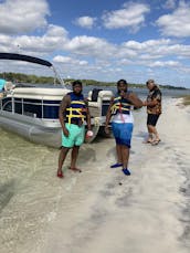 2013 Captained Bennington 26ft Pontoon Rental in Fort Walton Beach