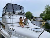 340 Rinker fiesta vee  Yacht for Charter in Georgina