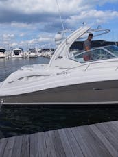 40’ Yatch - Sea Ray Sundancer for Charter