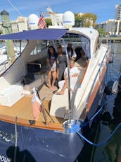 Luxury Italian Yacht Austin Parker 45' for Your Dream Getaway!!