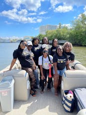 28ft Pontoon boat in Hollywood, Florida.