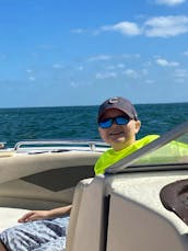21' Southwind Deck Boat Rental in Anna Maria Island, Florida