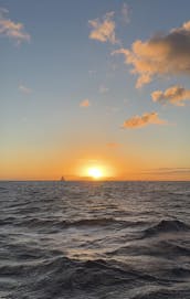 Navigation privée sur un yacht de luxe de 45 pieds, navigation d'une journée, voile au coucher du soleil, plongée avec tuba 