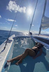 Una experiencia única y emocionante de navegación y natación en trimarán en Waikiki